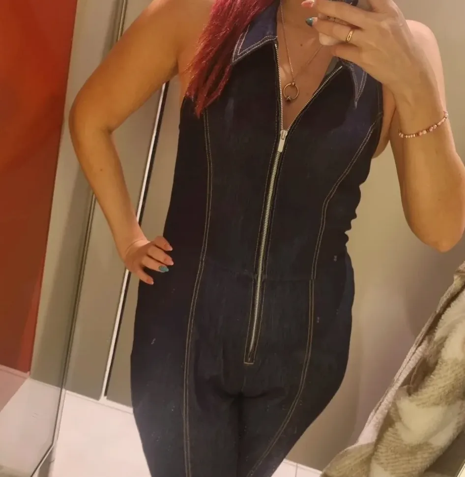 Anja, 38