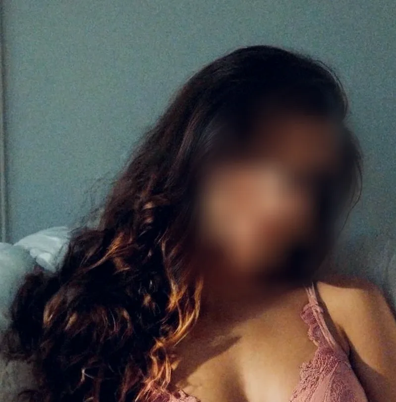 Antonia, 25