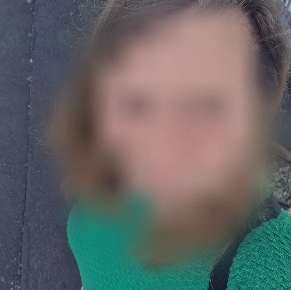 Fiona, 32