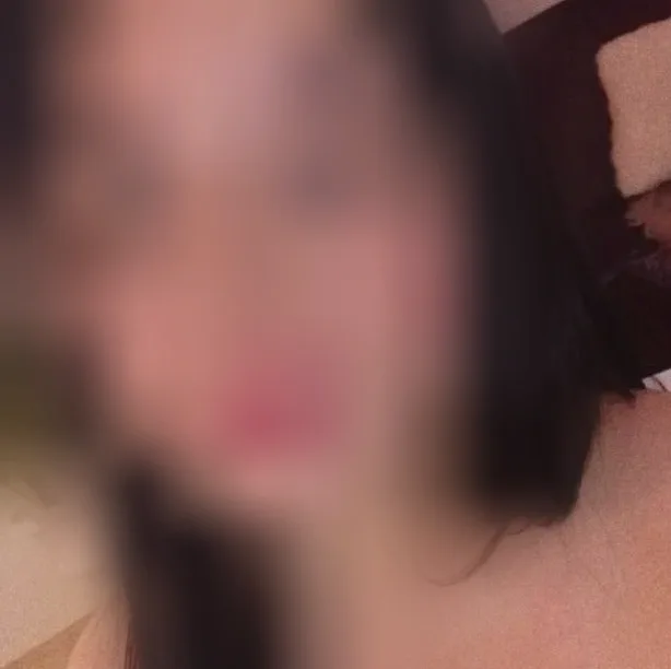 Sabrina, 34